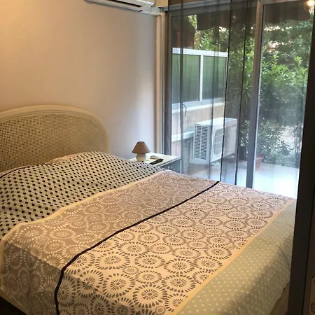 Bel A Juan Les Pins, A 700 M Des Plages Et Proche Du Vieil Appartement Antibes